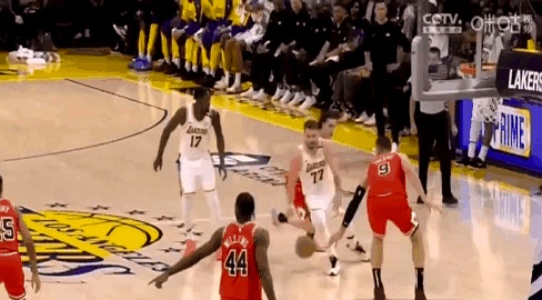 北京队翻盘广东队，武切维奇关键制胜